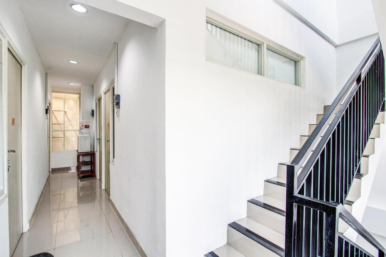 Oyo 92479 Pasadena House 2* Krapyak