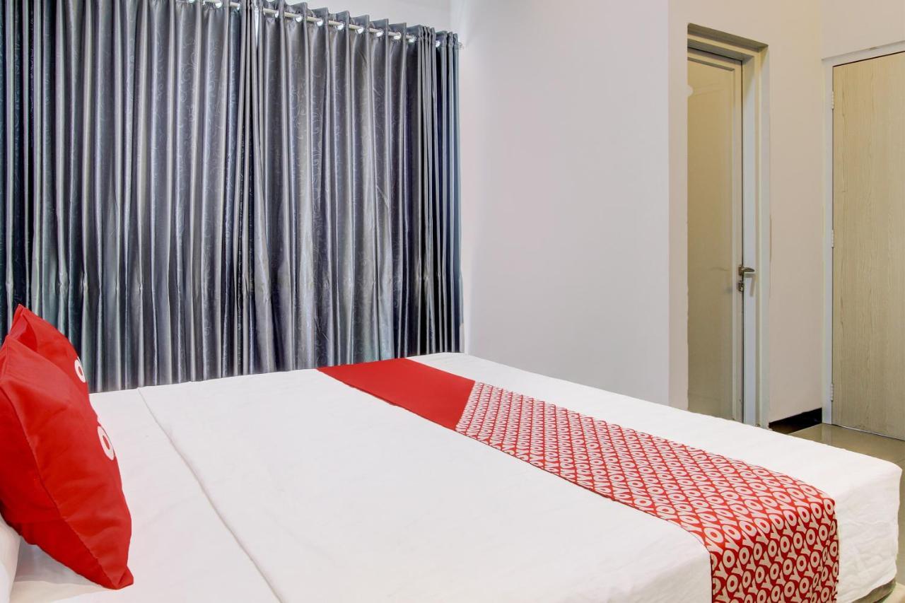Oyo 92479 Pasadena House Hotel